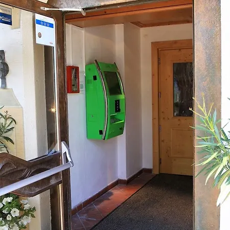 Ξενοδοχείο Traublingerhof - Self Check In 3*