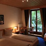 ホテル Traublingerhof - Self Check In 3*