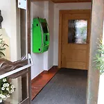 ホテル Traublingerhof - Self Check In 3*