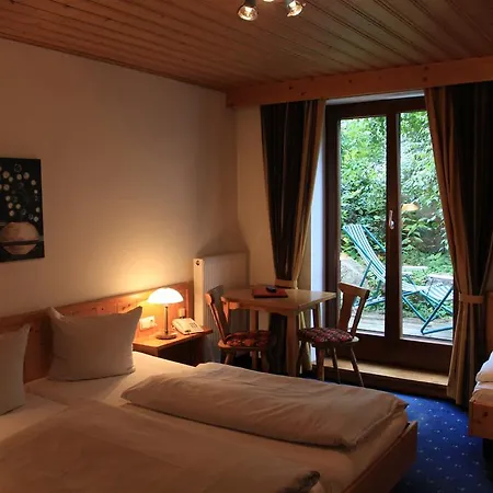 Szálloda Traublingerhof - Self Check In 3*